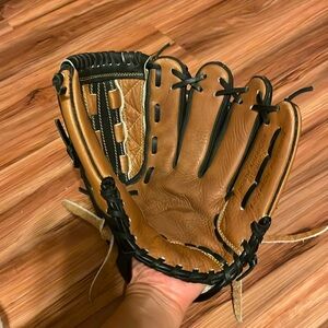 Armstrong Baseball Catchers Mitt left -